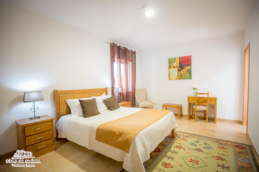 Hotel Casas Campo Cimo Da Quinta Miranda del Duero Exterior foto